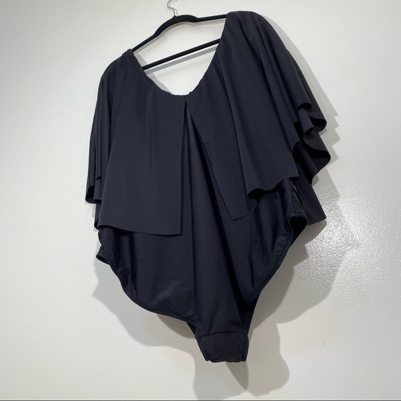 Raisins Curve Black Stingray Plus One Piece Swimsuit 22W - Picture 9 of 15